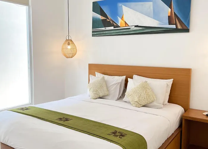 Apple Guest house 2*